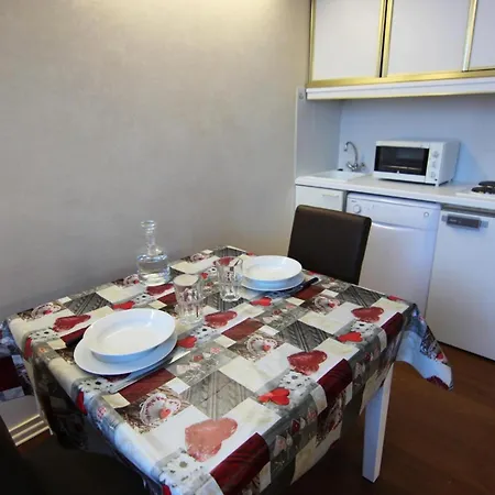 Appartement Joker - Pour 2 Personnes Expose Sud Entree De Station Mae-7810